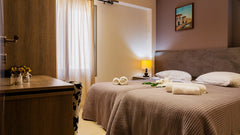 Wonderful 1 bedroom apartment with living room, no more than a 5 minute walk fro GR Athens City Center Apartment Tarsia Entire rental unit vacation rental 23136177