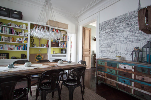 Come enjoy our typical haussmanian apartment and its cosy decoration. this 1100s Paris, France Lovely and typical apartment 100m2 Entire rental unit vacation rental 6745121
