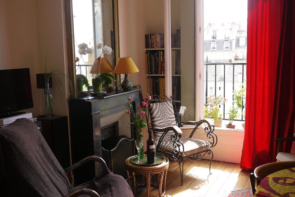This 3-rooms confortable apartment is perfect for accommodating one to four pers Paris, France Lovely apartment with view, piano & local scene Entire rental unit vacation rental 13430616