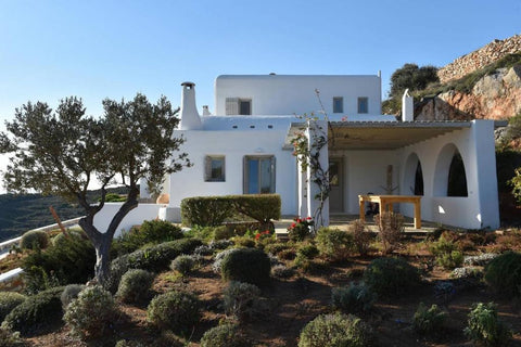 Villa Aesthesis boasts a magnificent location, perched on a hillside in the area  Aesthesis Villa - Naousa- 6PL - AMAZING VIEW Cycladic home vacation rental 634769971169409774