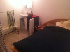 Logement calme situé sur les quais à une minute de Porte de Bourgogne. Tram A et Puygouzon, France Appartement sur les quais Bordeaux Private room in rental unit vacation rental 9643460