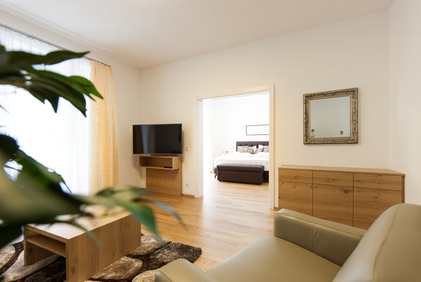 Das Nadland Apartment in Wien bietet Ihnen gut ausgestattete Unterkünfte mit kos  Rooftop Apartment 25-  with balcony and view Entire rental unit vacation rental 21793500