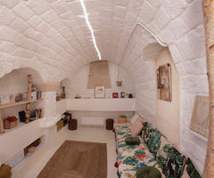 Vous allez dormir dans un lieu atypique à deux pas du moulin rouge, une galerie  Deuil-la-Barre, France Trapelune, dormir dans une galerie d art.. Entire loft vacation rental 30169775