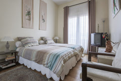 In the heart of Paris, mere steps from the renowned Pompidou Center, is Monique’ Paris, France Calm Private room in the center of Paris Private room in rental unit vacation rental 9968597
