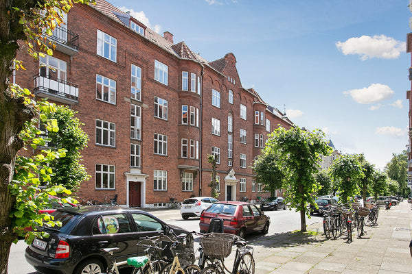 Nyrenoveret 1900-tals lejlighed med imponerende stuklofter og mange smukke detal Liseleje, Denmark Bedste beliggenhed - Nyrenoveret Entire rental unit vacation rental 1677765