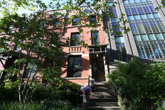 Our Carroll Gardens townhouse has three floors, room to sleep six, a home office New York, NY Home in Brooklyn · ★4.92 · 4 bedrooms · 6 beds · 2 baths Entire home vacation rental 2752977