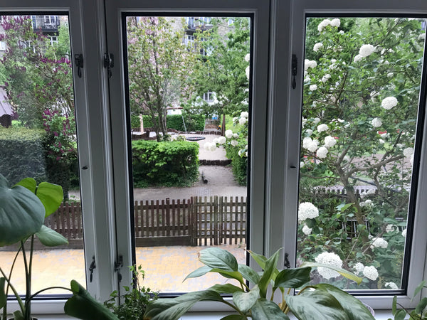 Nyd det simple og rolige, - eller festlige og farverige, liv i denne fredelige o  Skøn lejlighed med gårdhave midt på Vesterbro Entire condo vacation rental 631083715479028578