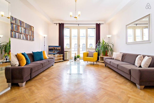 Kundera 3 BR 4 minutes walk from Wenceslas Square The apartment Kundera is a cal Prague, Czechia Kundera 3 Br 4 minutes walk from Wenceslas Square Entire rental unit vacation rental 199947