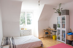 Sunny apartment in lovely neighbourhood next to the tram station (1 min), bakery Vienna, Austria Lovely apartment in calm street - 62m² Entire rental unit vacation rental 23202952
