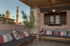 TO SPITI is a charming Venetian house located in the historic Ottoman quarter of Chania, Greece To spiti - Charming  boutique Venetian house Entire home vacation rental 11637531