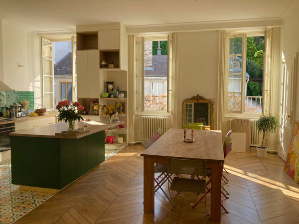 Chambre privée au sein d’un vaste appartement de charme situé face au Rhone et a Lyon, France Chambre de charme en bord de Rhone Private room in rental unit vacation rental 729492662338097625