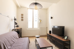 Apartment with a lot of character renovated and decorated by a prestigious archi Lyon, France Dify Etienne Richerand - Part Dieu Entire rental unit vacation rental 696051906666480414