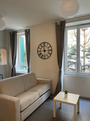 Joli appartement situé à Villeurbanne, à 3 minutes  à pieds du Tram T3 arrêt Rec Lyon, France Le Petit Balzac-cosy 2pers-Villeurbanne Entire rental unit vacation rental 588974483387767993