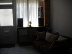 Petite maison pour 2 personnes et deux enfants avec une chambre avec un lit doub Bordeaux, France Petite maison modeste et location à la semaine. Entire townhouse vacation rental 10277243