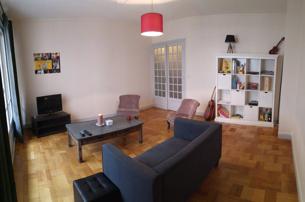 Deux chambres pour couple, lumineuse, spacieuse et située au cœur de la presqu'î Lille, France Appartement en plein coeur de Lyon Entire rental unit vacation rental 12617545