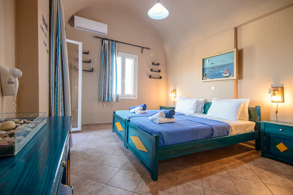The apartment of 50sqm, has 2 rooms with fine vineyard view and is located in th Athens, Greece Santorini quiet and friendly Apartment Entire rental unit vacation rental 12485459