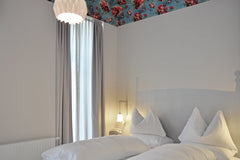 <b>The space</b><br />In our Garden Suites by Meidlinger Markt, views of a rose  Vienna, Austria Garden Suite Meidlinger Markt Room in hotel vacation rental 40104565