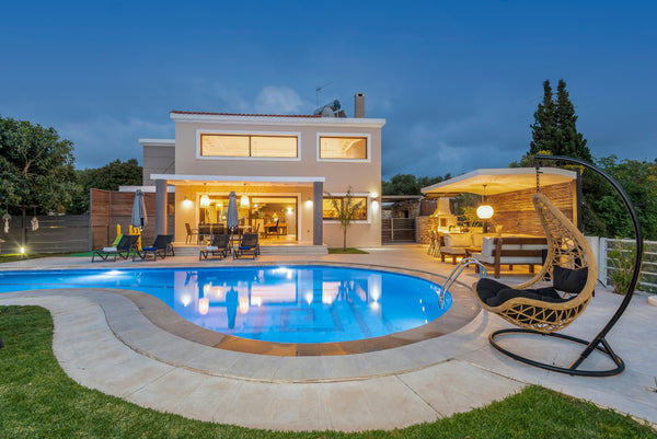 Villa Joanna is perfect for those who wish to relax in a peaceful environment, b Rethimnon, Greece Superb Villa, pool & mini golf , 2km from town! Entire home vacation rental 4493075