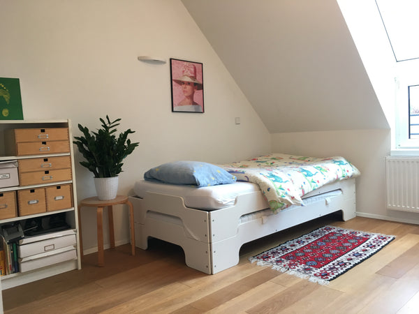 Very bright and comfortable room with garden view.  Schönbrunn & Wienerwald Private room in rental unit vacation rental 23095702