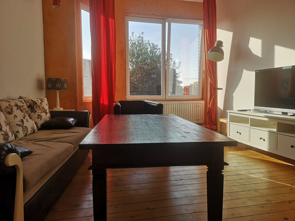 Ce logement parfaitement situé offre un accès facile à tous les sites du centre  Forest, Belgium Flat mode Upcycled Entire rental unit vacation rental 673956603487060042