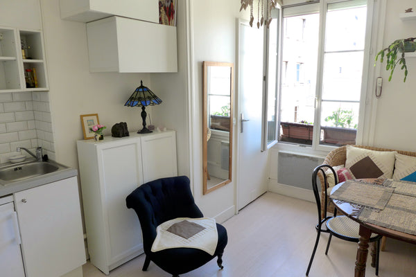 Nice and bright, a cosy 2 rooms flat, close to the famous Canal St Martin. Many  Paris, France Cosy flat near the Canal St Martin Entire rental unit vacation rental 6430352