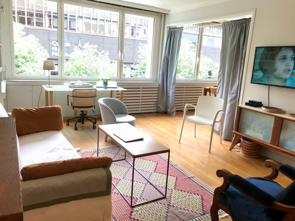 In a secured building (access code, pass, double entrance....), very comfortable Paris, France Standing MONTPARNASSE*** Entire rental unit vacation rental 3026110