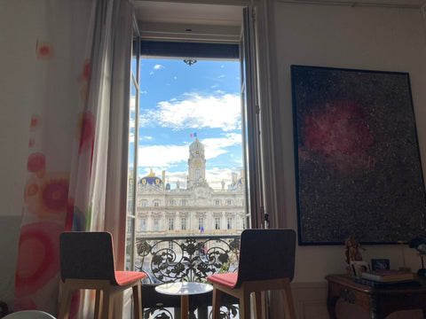 Au coeur de la fête des Lumières, nous proposons 3 chambres ( 1 pour un couple,  Lyon, France Au coeur de la Fête des Lumières Private room in bed and breakfast vacation rental 749621753604142369