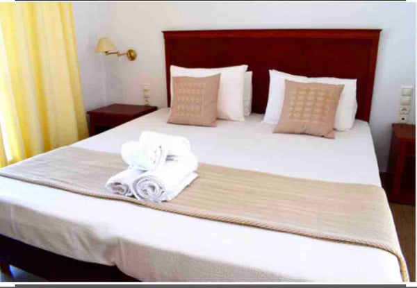 Camere da letto munite di aria condizionata,Tv, Asciugacapelli, WI Fi,pulizie e  Greece nice rooms for 2 person with swimming pool Room in hotel vacation rental 36897974