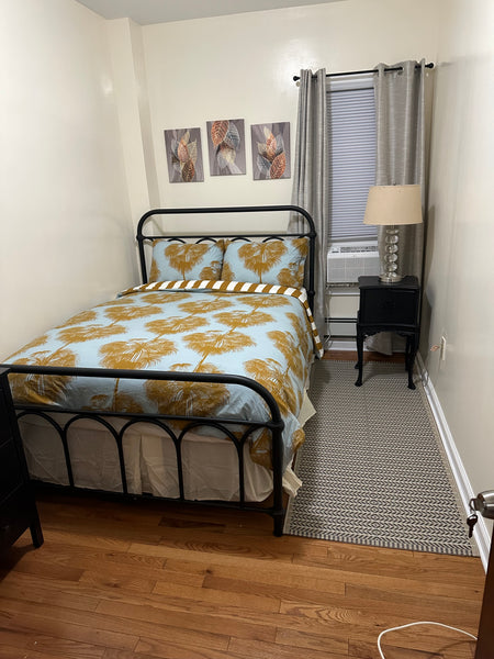 Oasis, Room #2 is unique, cozy  and family-friendly. Oasis, Room #2 is located i  Rental unit in Brooklyn · ★5.0 · 1 bedroom · 1 bed · 1.5 baths Private room in rental unit vacation rental 936999803098368312