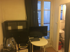 Studette 14m2, avec cuisine, douche  et WC inclus Paris, France Studio Private room in rental unit vacation rental 18635221