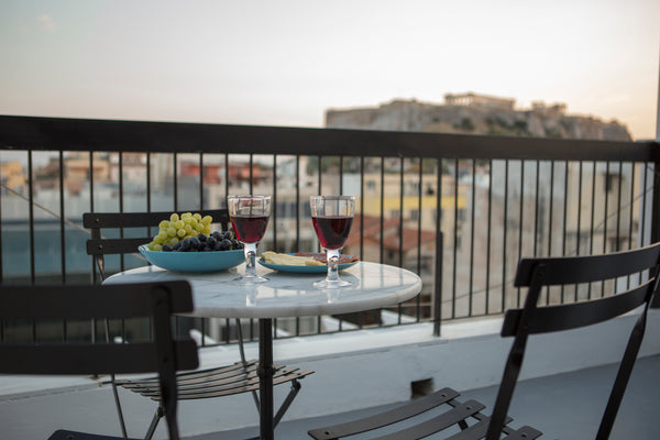 3 levels, 3 balconies with breathtaking views to the Acropolis, 2 bedrooms, 2 ba Athens, Greece Athens Urban Surfer's Acropolis view maisonette Entire rental unit vacation rental 14860669