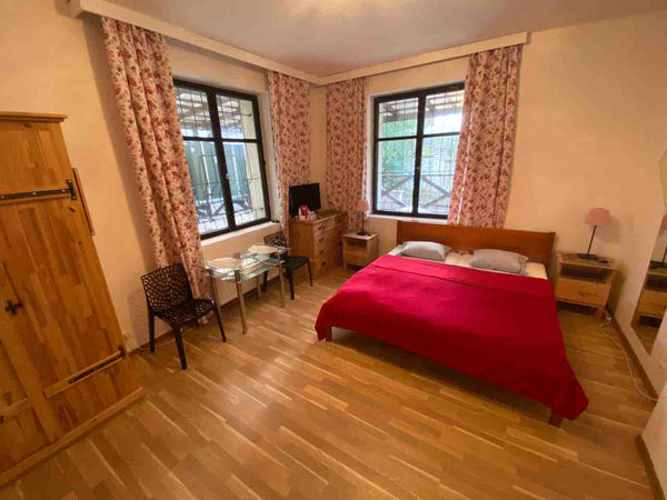 This historic atmospheric villa is a guest house.It is a 30-minute walk from the Bydgoszcz, Poland Apartments 2 in a historic villa. M/tr, 10m/center Entire guest suite vacation rental 37559342