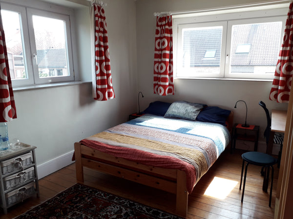 Chambre 2 personnes confortable dans une maison de charme avec jardin. Quartier  Brussels, Belgium Atomium- Brussel Expo -Heysel Private room in home vacation rental 33842602