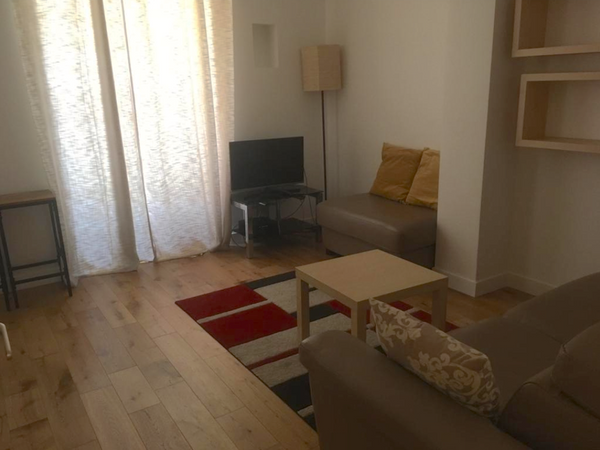 Wonderful appartment of 40m2. 4 minutes walking from Eiffel Tower and close to a Paris, France Wonderful Flat ! 4 minutes from Eiffel tower Entire rental unit vacation rental 21149137