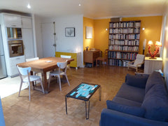 Sur les hauteurs de Belleville, au cœur du quartier Pyrénées-Jourdain, à 200 m d Paris, France Appartement familial avec parking Entire rental unit vacation rental 4687592