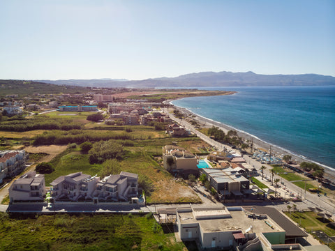 Aegean  Breeze Apartments is  a new building on the idylic coach of maleme made  Chania, Greece Aegean Breeze Luxury maizonnete 176 Square metres Entire home vacation rental 43477118