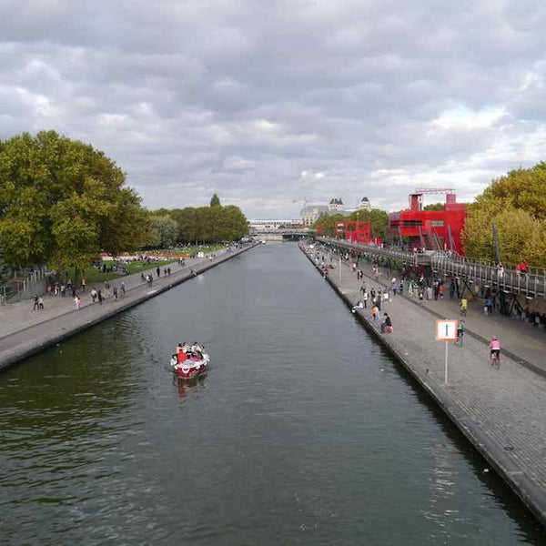 The flat consists of 2 rooms of 30m2 and comprises a bedroom, a living room, a g  Charming flat by the Ourcq Canal - Paris (19th) Entire rental unit vacation rental 18763019