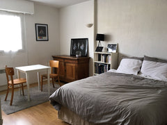 Mon studio est situé à Bordeaux, en plein centre de Caudéran. Vous trouverez tou Bordeaux, France Studio calme à Bordeaux Caudéran Entire condo vacation rental 27998118
