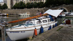 Min bolig lægger tæt på Place  de Bastille.<br /><br /><b>The space</b><br />Ver Maribo, Denmark Boat in the middle of Paris Boat vacation rental 13761972