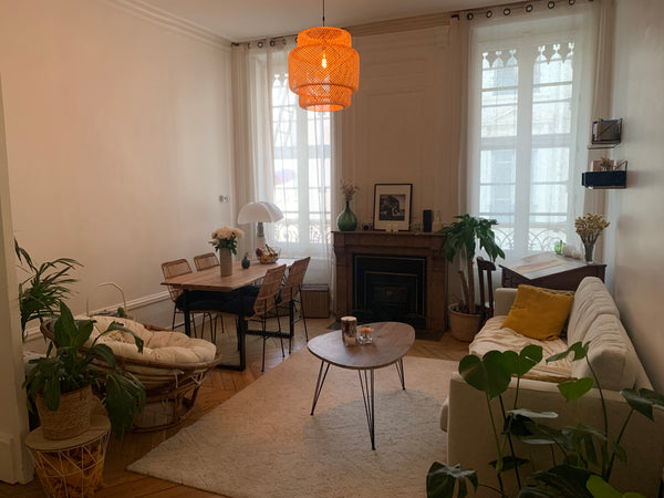 De passage sur Lyon ? <br />Venez séjourner chez nous :) Vous disposerez d'une c  Jolie chambre dans Appartement de charme Private room in rental unit vacation rental 760856269631053820