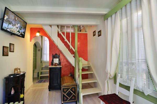 Casa della Favola provides the visitor with nicely decorated, newly renovated an Chania, Greece Casa della Favola - Junior Suite #3 Room in aparthotel vacation rental 26648714