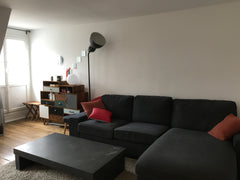 Appartement parisien propre et mignon avec grand balcon en plein coeur de la rue Paris, France Appartement au coeur de la rue de Paradis Entire rental unit vacation rental 20927660