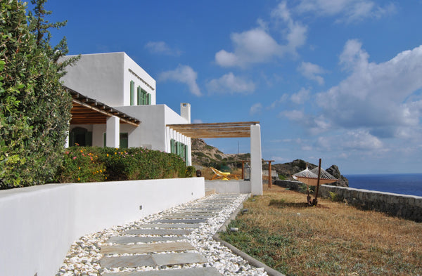 Built in a traditional Cycladic style, in the upper side of Mantrakia Bay, this  Greece Bravo's Hill Residence (Mantrakia) Entire villa vacation rental 7425700