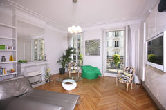 Aidez les voyageurs à se projeter dans votre logement en décrivant avec précisio Paris, France tarace Private room in rental unit vacation rental 1149915