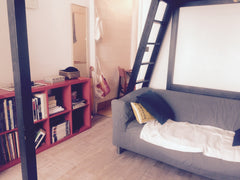 Mon logement est proche de Parc de Belleville. Mon logement est parfait pour les Paris, France Charming Studio For 2 Entire rental unit vacation rental 15528084