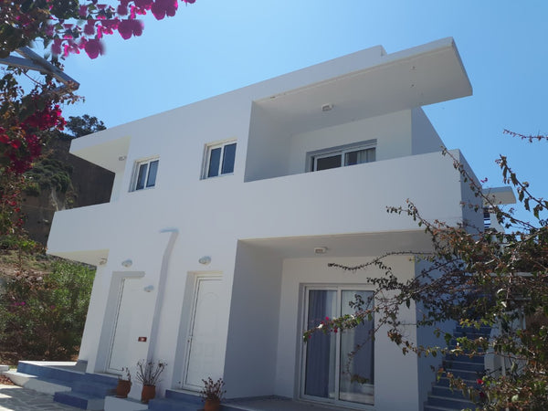 NEW BUILDING WITH PRIVATE GARDEN AND PARKING,<br />VERY CLOSE TO THE BEACH.<br /  TULAS HOUSE !!! 3 Entire condo vacation rental 43345433