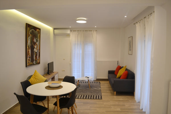 Newly refurbished stylishly designed 50sqm raised ground floor flat within a qui Thessaloniki, Greece Live as a local at this elegant 50sqm apartment #2 Entire rental unit vacation rental 31798470