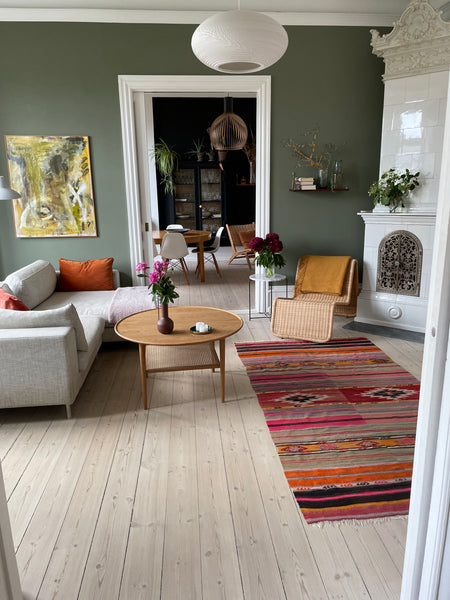 Nyd en stilfuld oplevelse i denne centralt beliggende bolig.<br />Gode indkøbsmu Copenhagen, Denmark Smukt  indrettet, lyst, højloftet og tæt på byliv Entire condo vacation rental 44627414