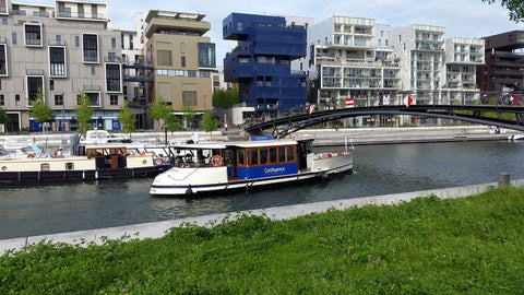 Bel appartement où tout se trouve à proximité (centre commercial, restaurants, t Lyon, France T2 Confluence Entire rental unit vacation rental 21590546