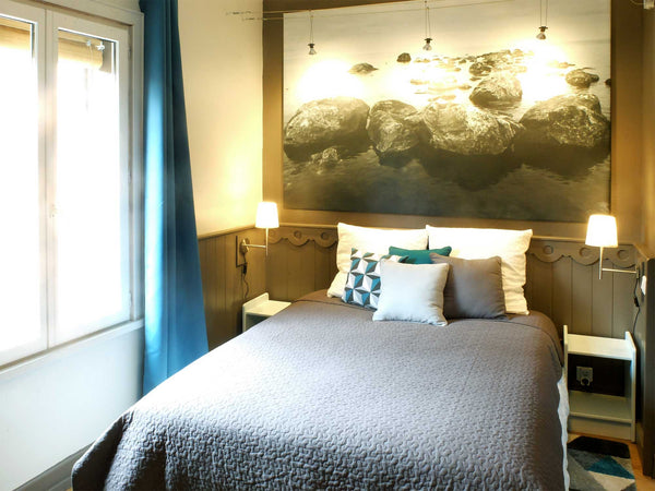 This house offers an ideal starting point to visit the city.Transport facilities Lyon, France Town house in the center of Lyon. Entire townhouse vacation rental 23232535